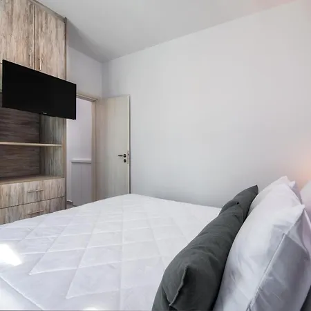 Thiramor Apartment